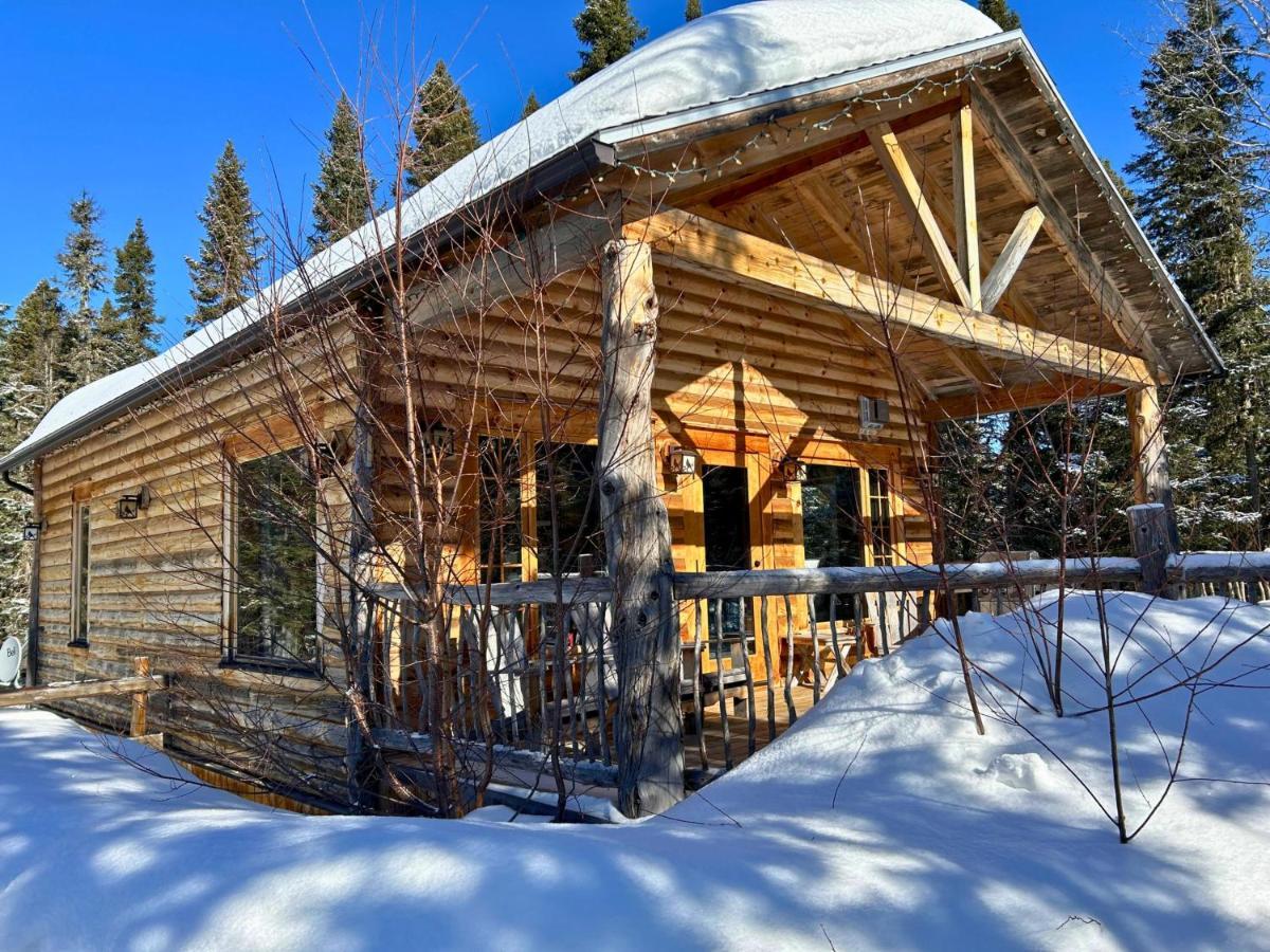 Husky - Chalets De Moh - Jacuzzi La Malbaie Esterno foto