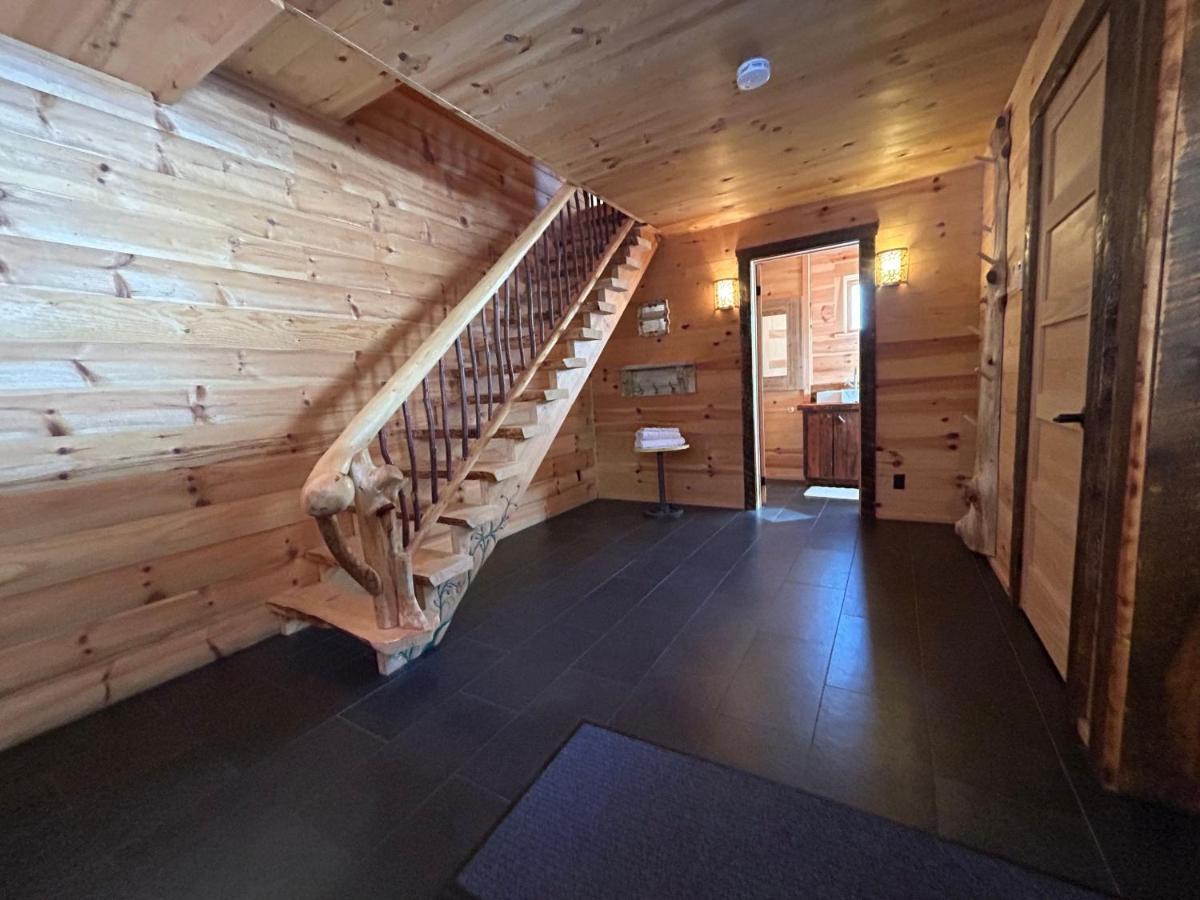 Husky - Chalets De Moh - Jacuzzi La Malbaie Esterno foto